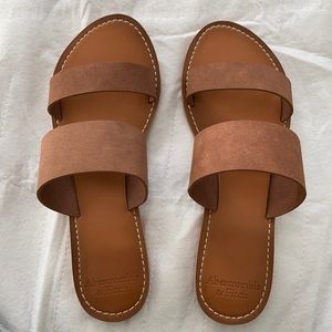 NWT Abercrombie sandals
